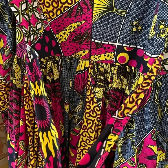 Dress/African - Picture 3 of 16